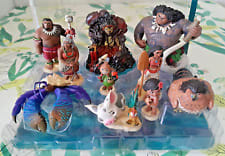 Bullyland Moana/Vaiana/Oceania 13186-Figura, Walt Disney, semidio Maui,  Figura Dipinta a Mano, Senza PVC, per Bambini per Il Gioco immaginativo,  Multicolore, 13186 : : Giochi e giocattoli